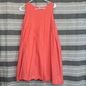 Beautiful flowy dress.
